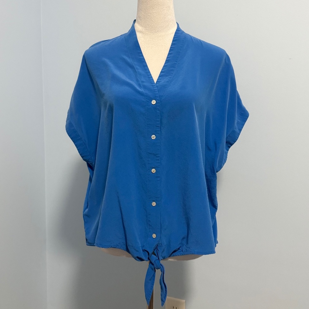 Tommy Bahama Women’s 100% Silk Blue Top Size L